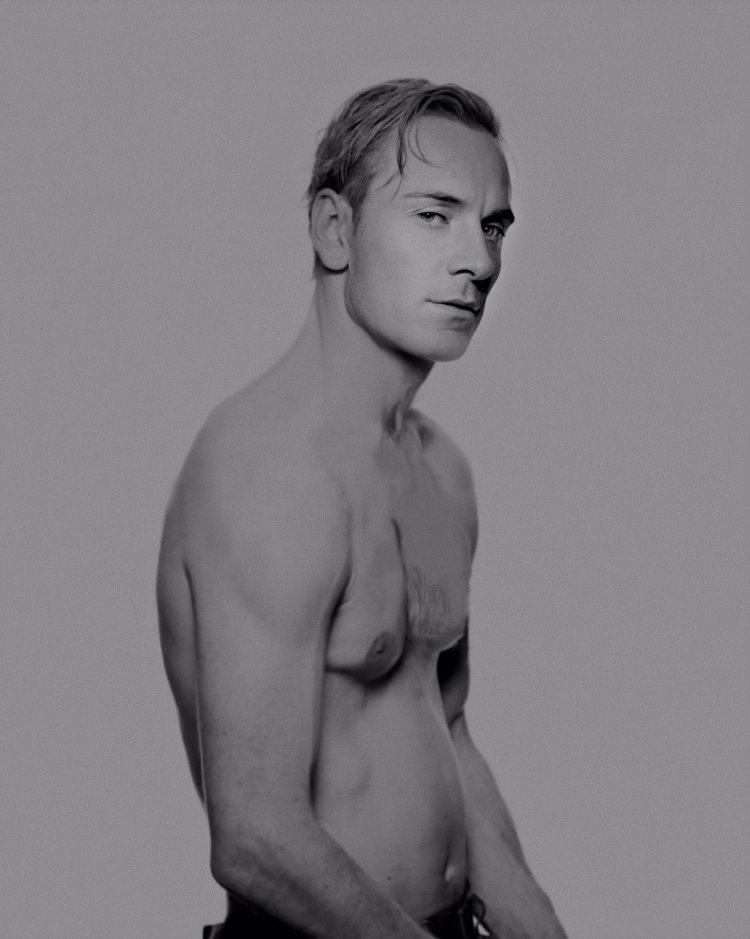 Майкл Фассбендер без одежды