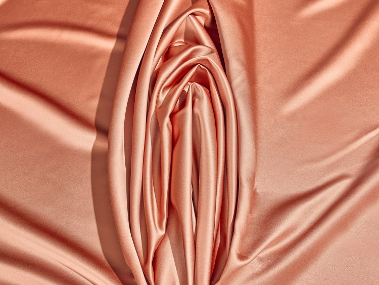 Женский бутон