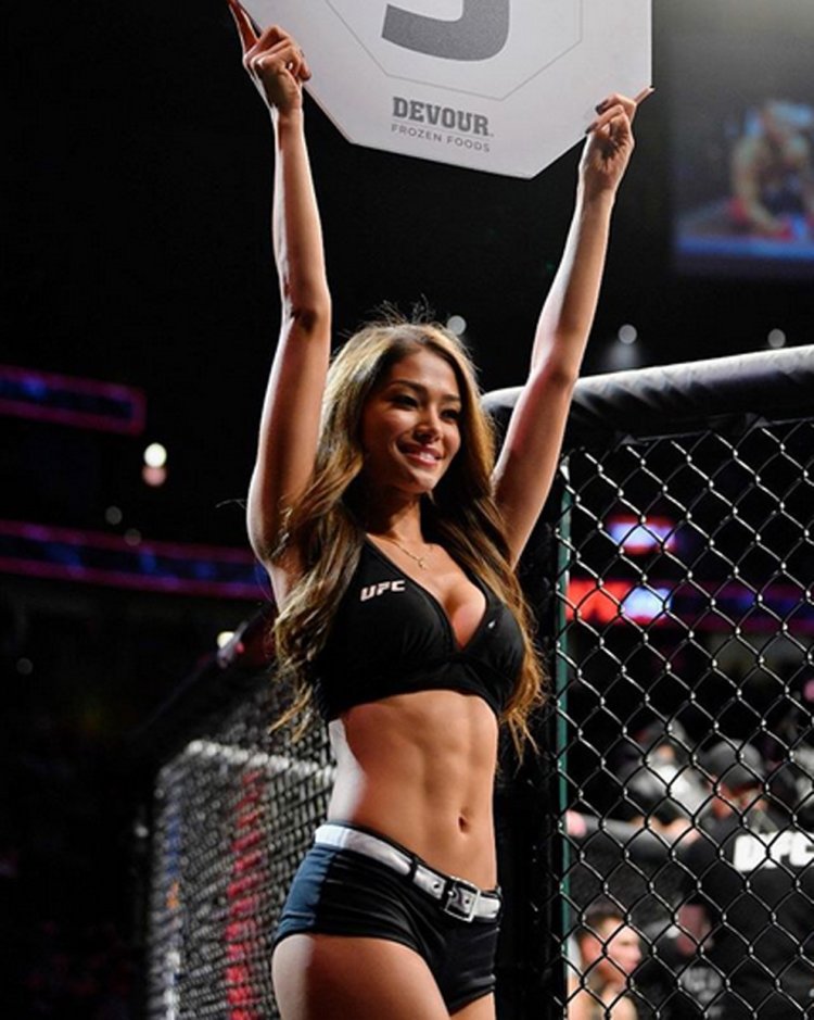 Бритни Палмер ринг герлз