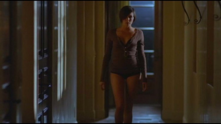 Тейлор Коул в Нижнем белье