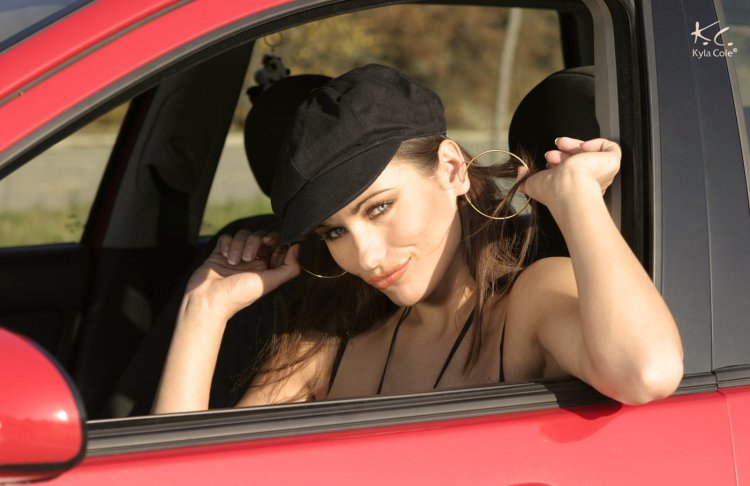 Тейлор Джой ход королевы