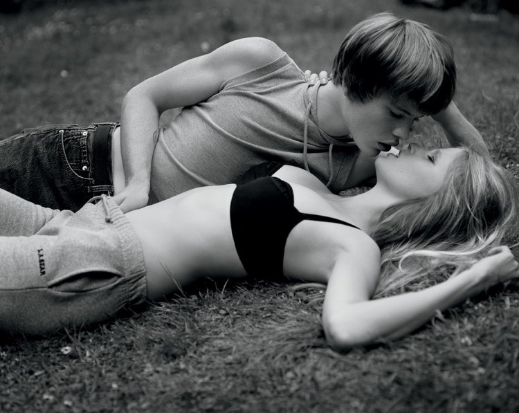 Фотоохота на девушек на пляже