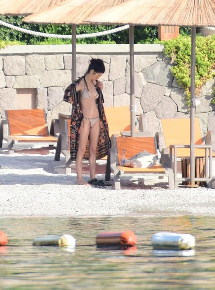 Актриса Джансу дере