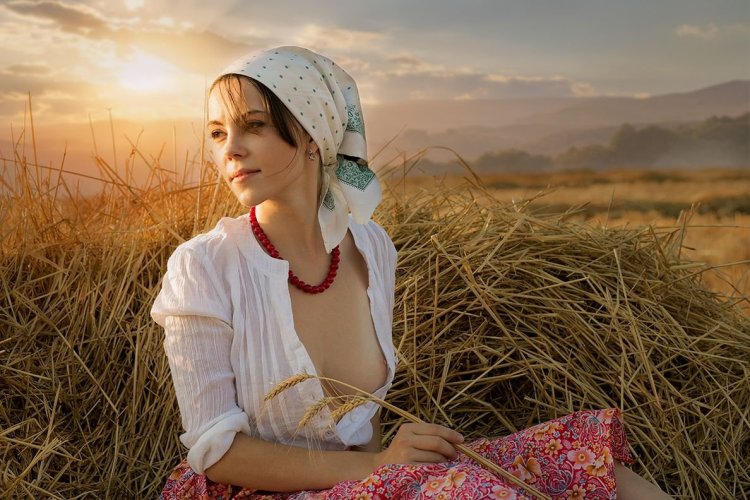 Viola Bailey голая на природе