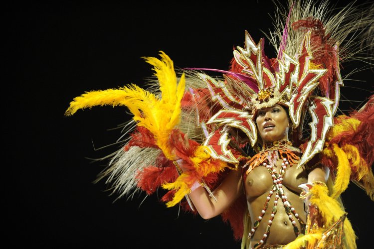 Бразильский карнавал в Измайловском парке