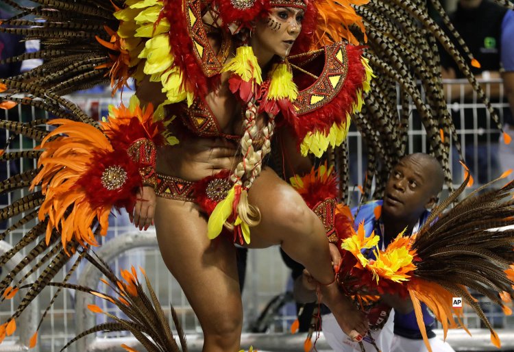 Барбадос карнавал «Crop over Festival»