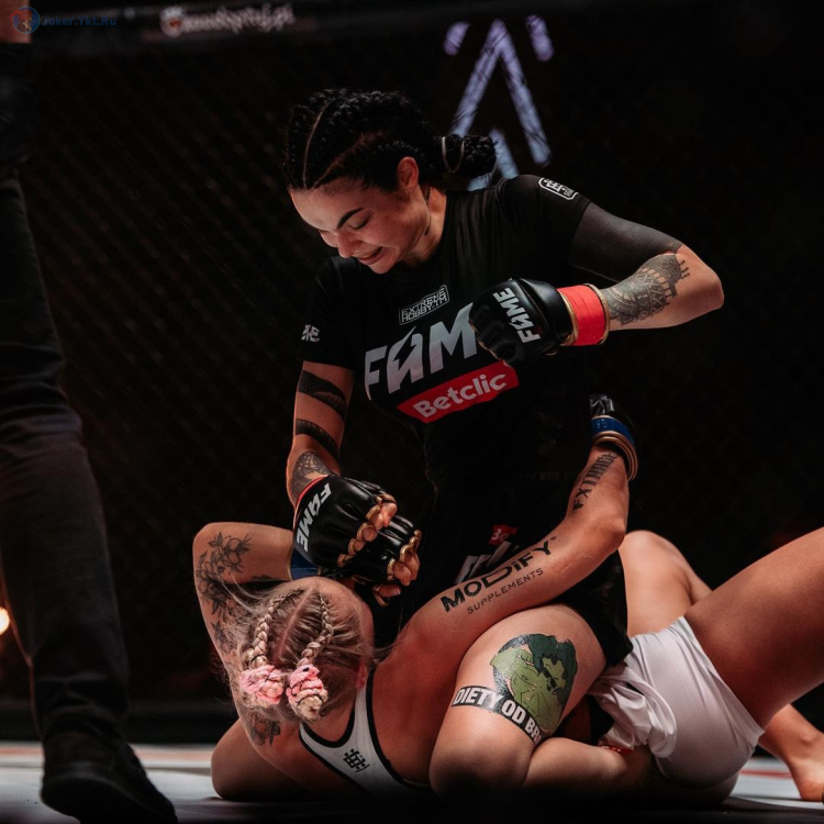 Камила смагулецкая