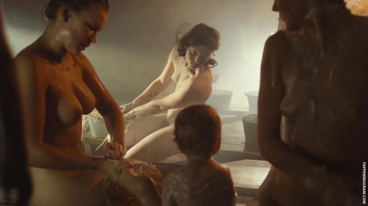 Анна Уколова голая в кино