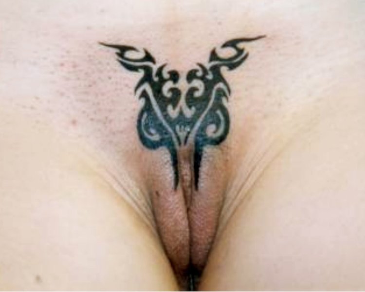 Тату женские эротические