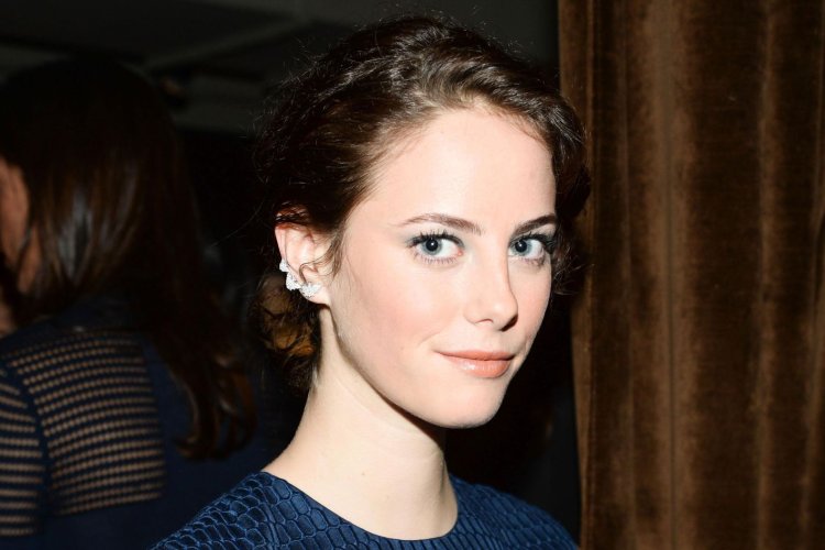 Ellen Hollman горячие