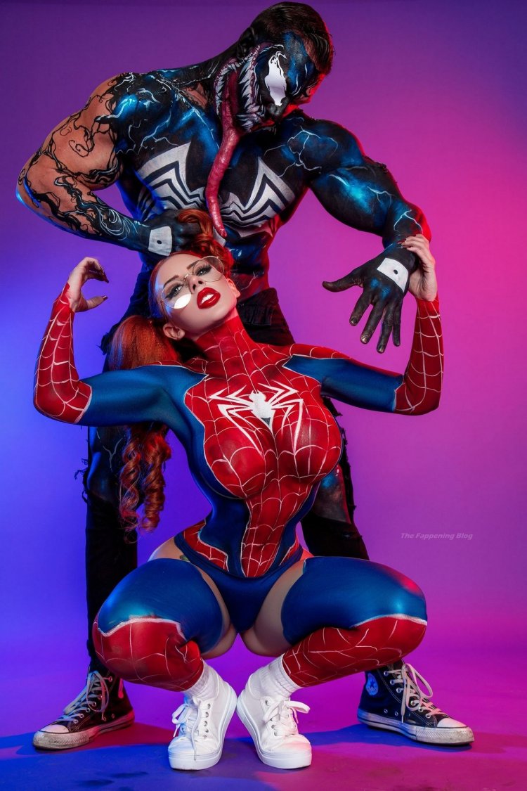 Леди фаер в белье голая