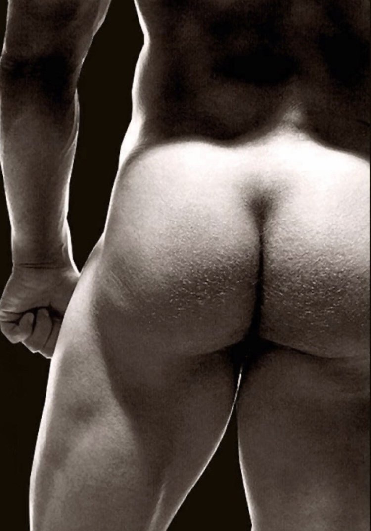 Черно-белая порнография