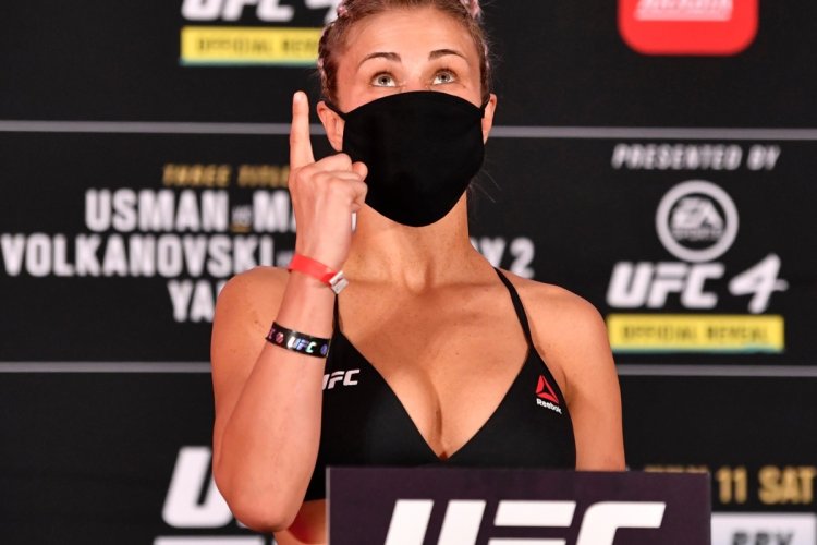 Аманда Нуньес и ее девушка