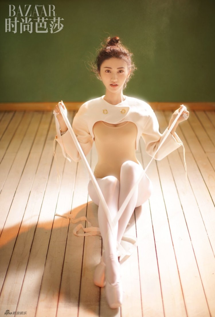 Цзинь Тянь актриса голая