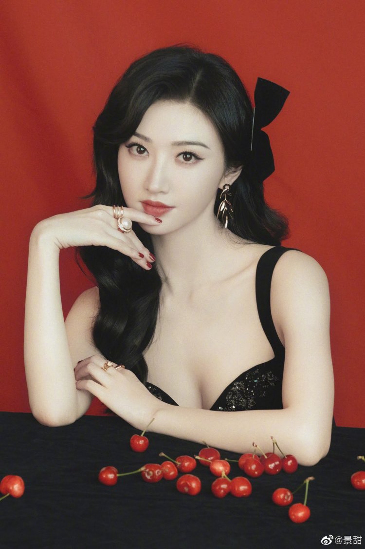 Цзин Тянь hot