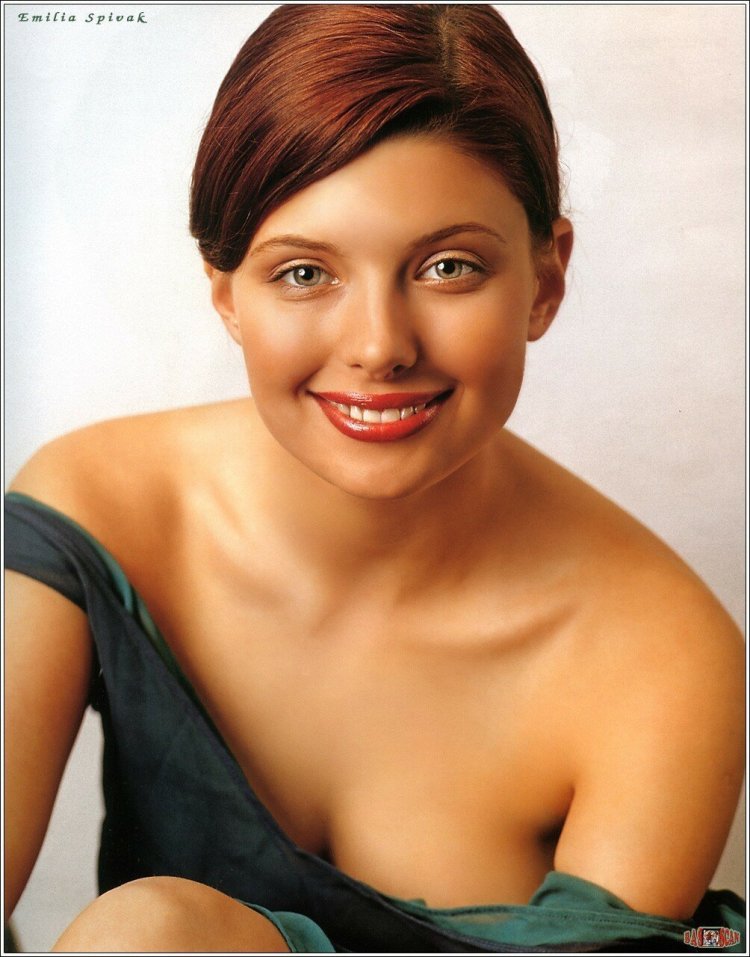 Наташа Хенстридж feet