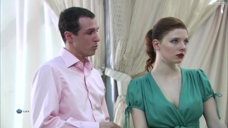 Эмилия Кларк hot