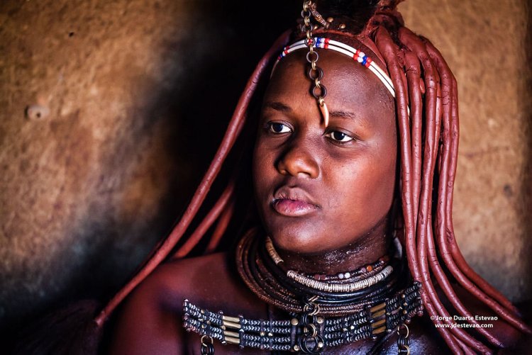 Женщины Химба в полный рост голые