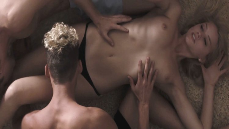 Эмбер хёрд эротические