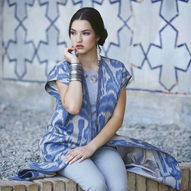 Санни Леоне 2020