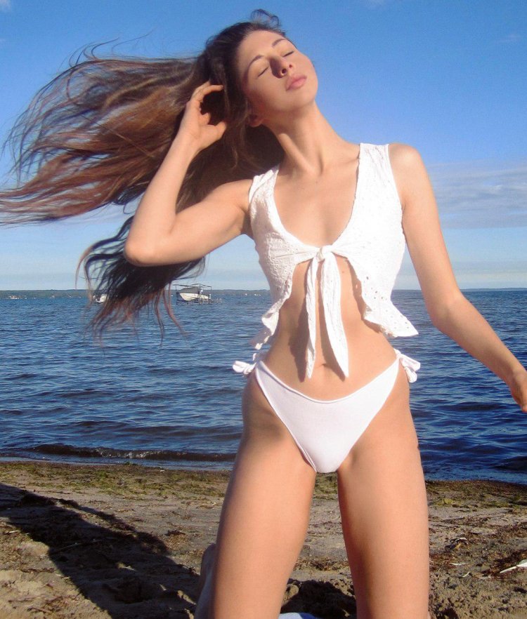 Паула Девик Камелтое