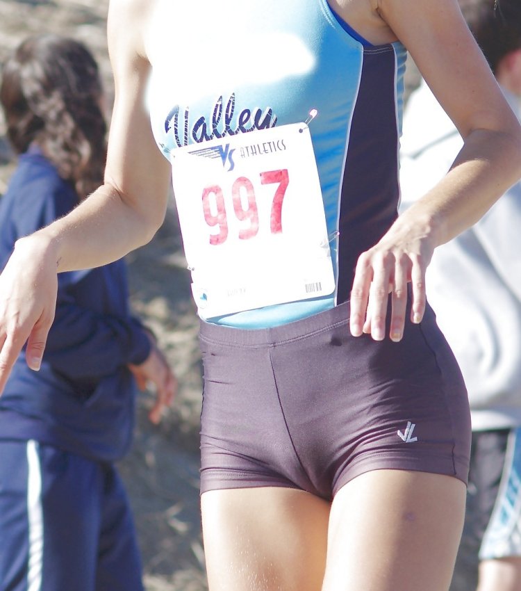 Пилотки в купальниках