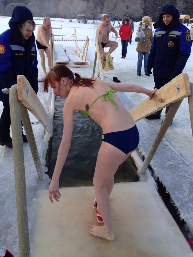 Анастасия Сальченко крещенские купания