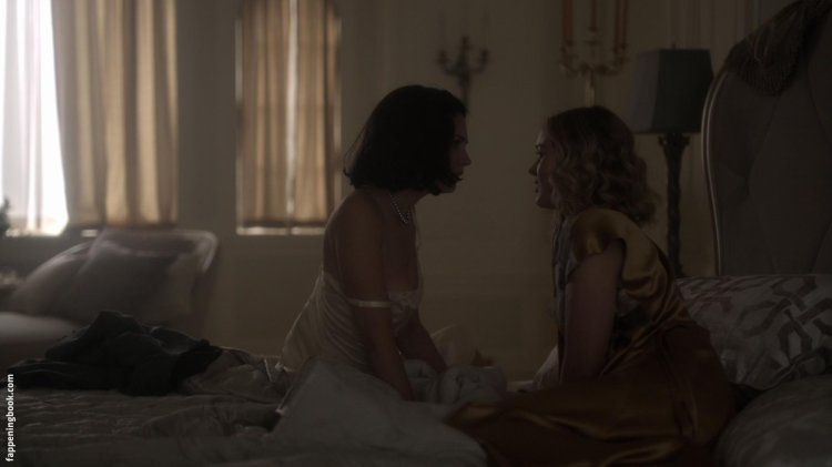 Лора Препон фото голая