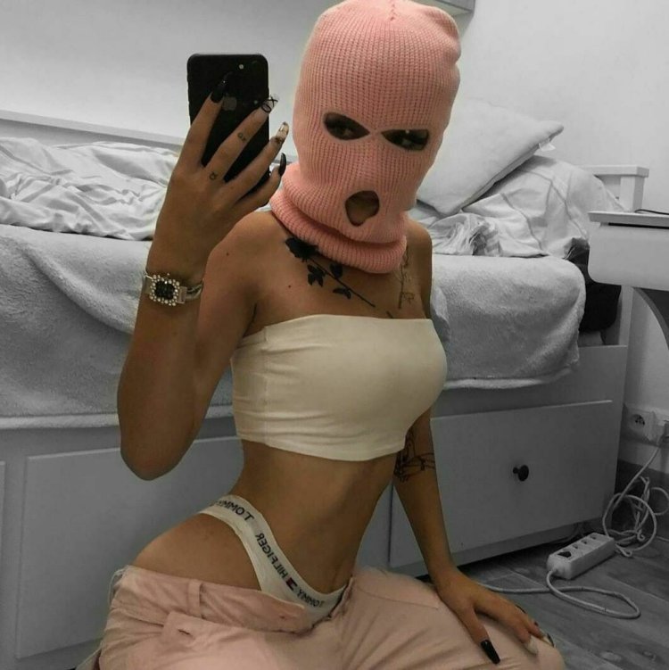 Красивые девушки в Балаклаве