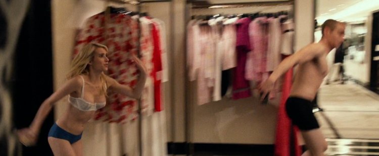 Эмма Робертс нерв горячие