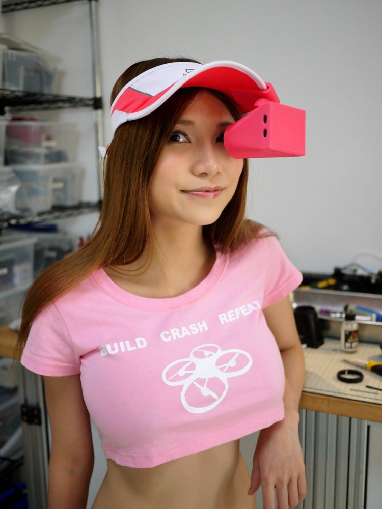 Naomi 'SEXYCYBORG' Wu соски