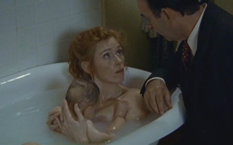 Одри Флеро голая грудь