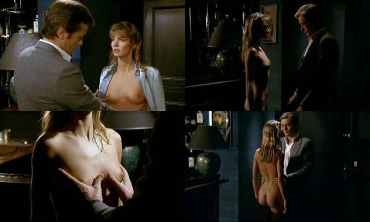 В замочную скважину фото ню