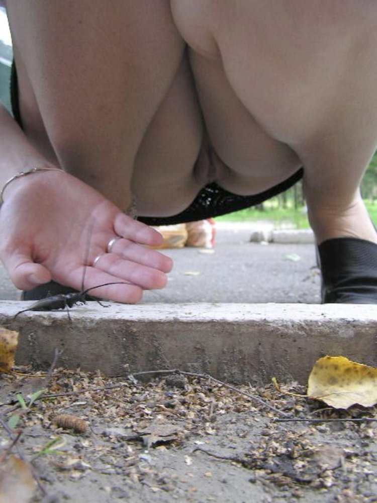 Подглядывание на пляже трусики