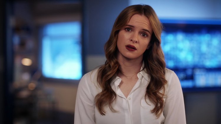 Доктор Кейтлин Сноу