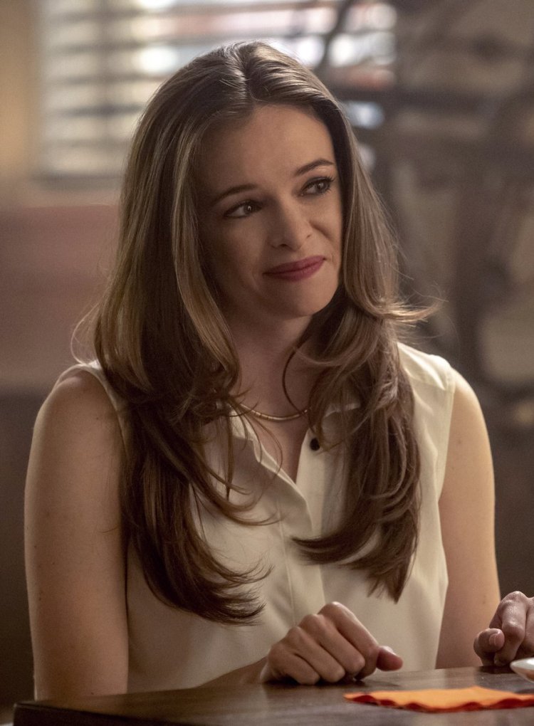 Кейтлин сноу