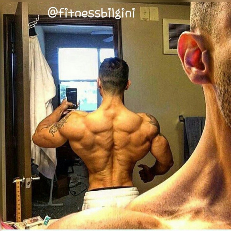 Накаченная Ребекки