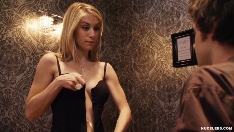 Дженнифер Холлэнд секси