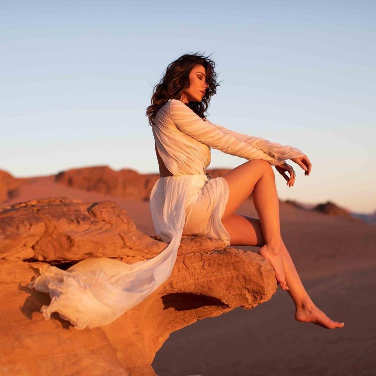 Даниэлла Рич в купальнике