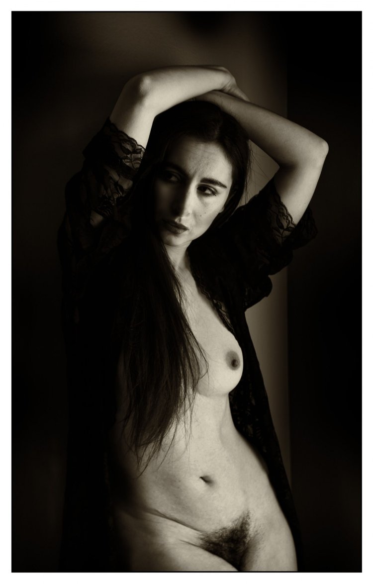 Антония сантилли ню