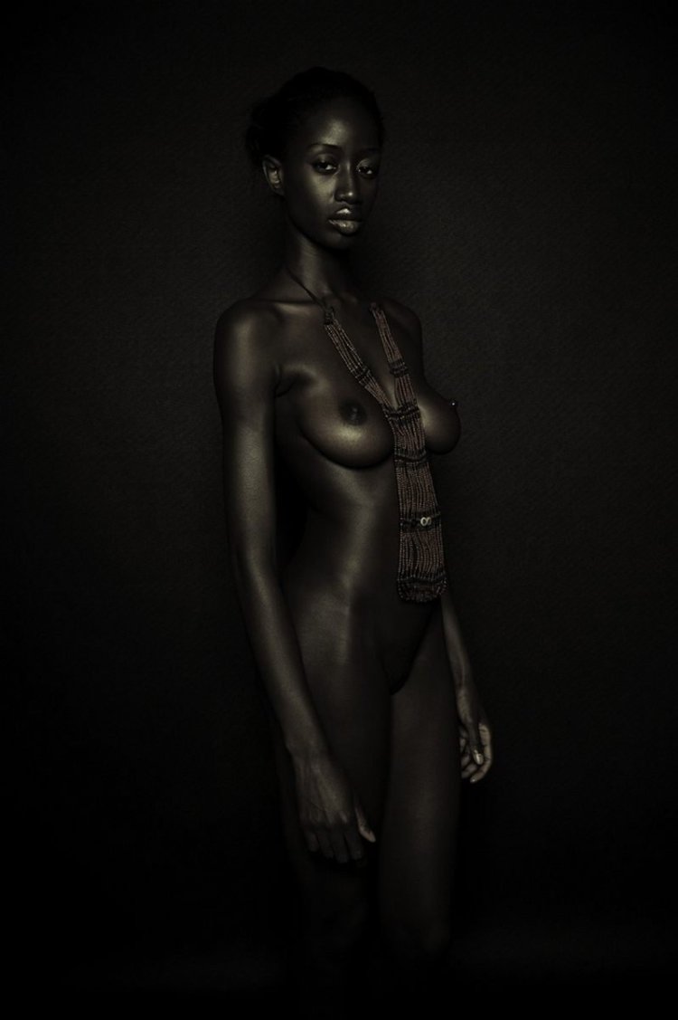 негритянка голая модель фото 54