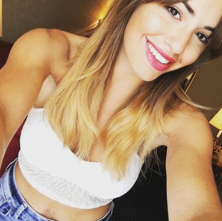 Лали эспосито