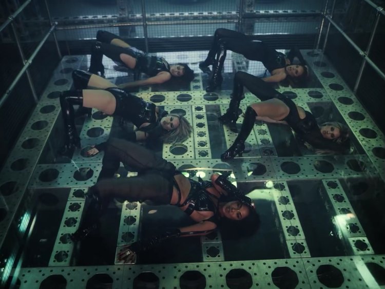 Пусикет Доллс реакт