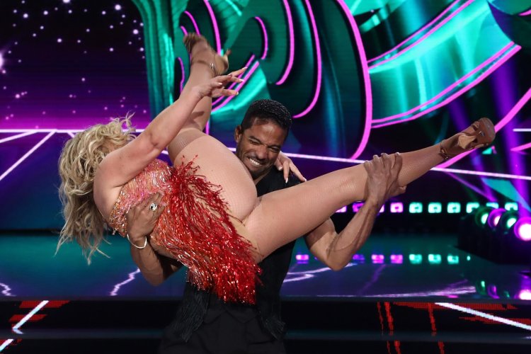 Анастейша танцы со звездами