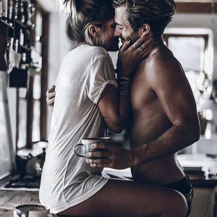 Эротическое утро для девушки