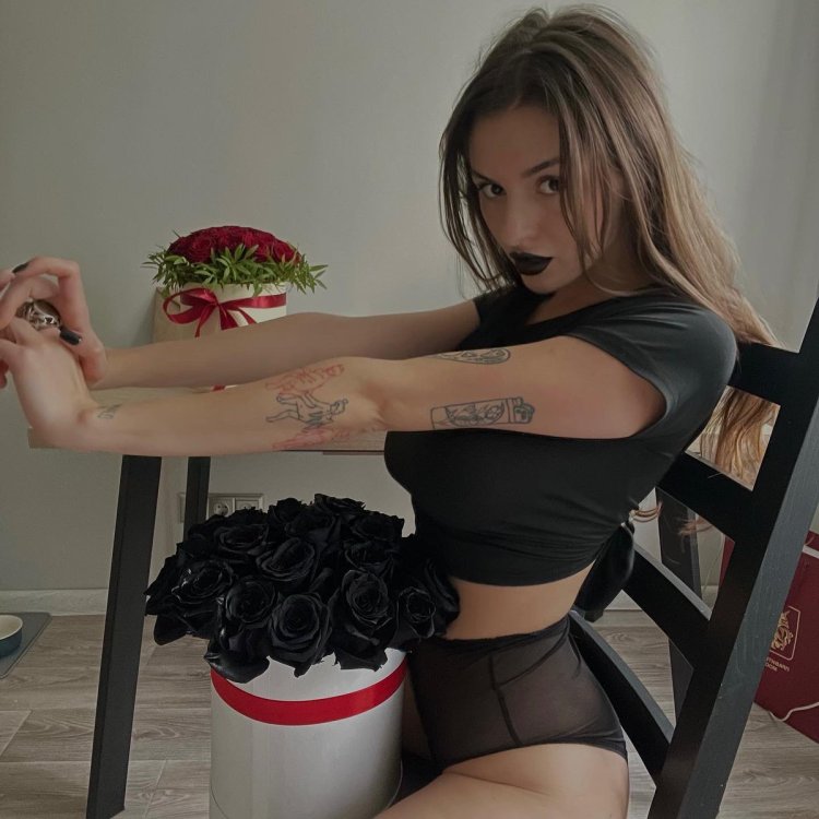 Тату девушек