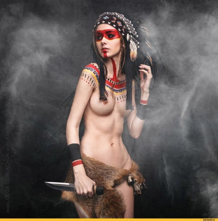 Огненные голые женщины