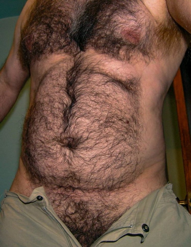 Hairy male ass крупным планом