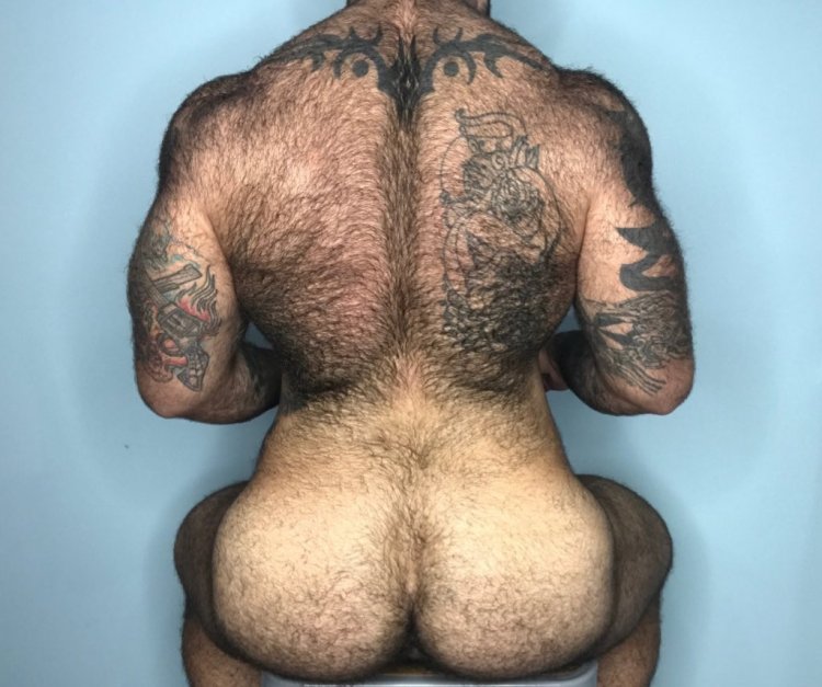 Толстый мужик волосатая задница