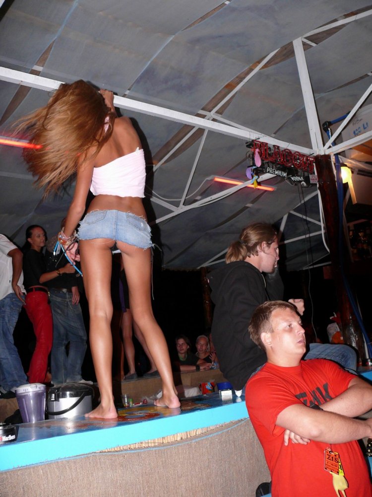 Засветила в клубе